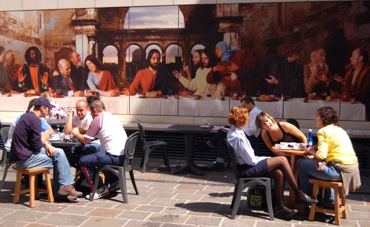 Climbing up to Grafton Street, lunching in the Italian quarter & snowing in the Green.