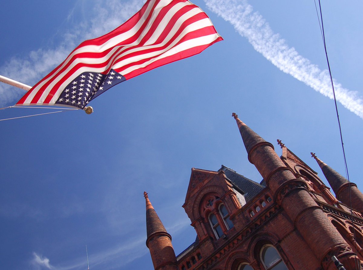 Liberty Hall, the Ha’penny Bridge & George’s Street.