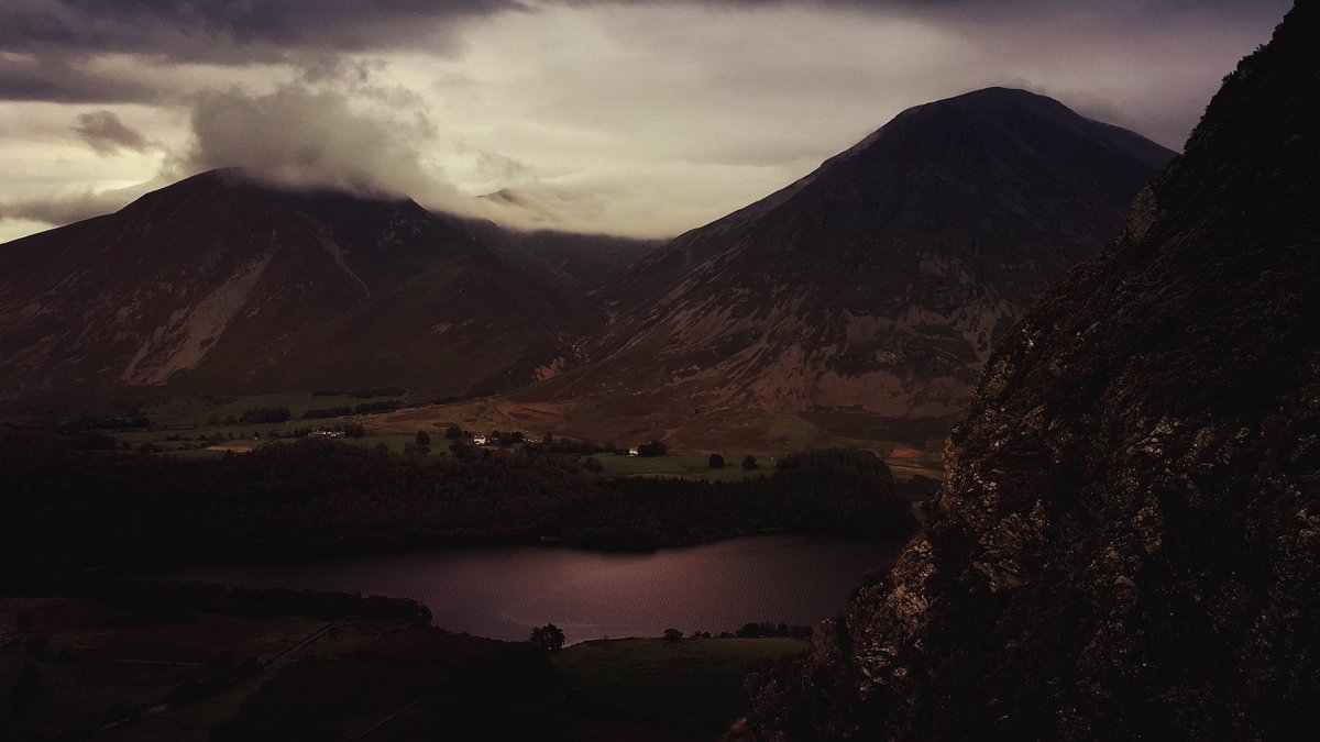 trans_runner's tweet image. Pulled a muscle in my back on today’s run.  Had to cut it short and hobble back.  Must remember I am 34 not 24.  🤦🏻‍♂️ 

#lakedistrict