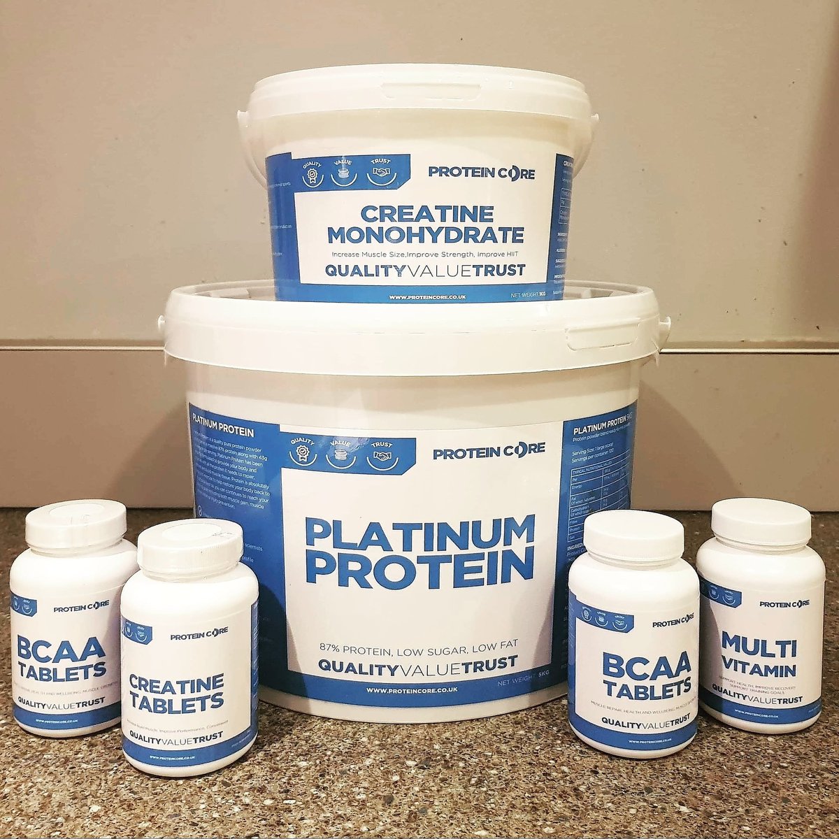 protein_core's tweet photo. BUNDLE GIVEAWAY! Simply like and share this customer's bundle and be in with a chance of winning it! Winner announced @ 19:00 Tuesday. #proteinpowder #proteinshake #wheyproteinpowder #wheyproteinshake #creatinetablets #weightlossjourney #bodytransformation #weekendwarriors #gainz https://t.co/vVrJmToYFP