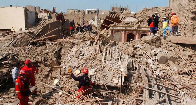 elpopular_pe's tweet photo. IGP: lecciones que nos dejó el gran terremoto que destruyó Pisco en agosto del 2007 | VIDEO ►https://t.co/XweS2gvSqH https://t.co/hlsjQ7CrOS