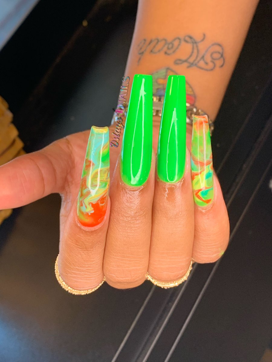 dslayssss's tweet photo. Some of my most recent work✨
•19 y/o nailtech located in Raleigh, NC📍
Follow my IG: @dslaysnails 💕 https://t.co/Sdq6Kf4wzp
