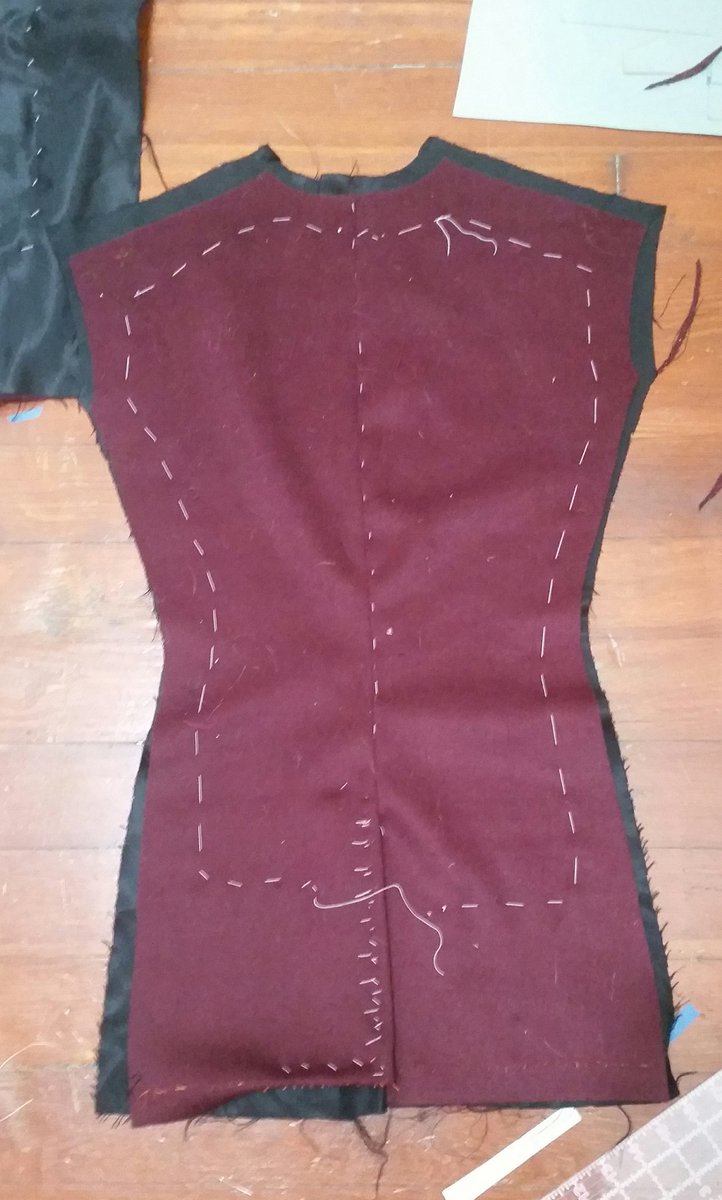 Lol I actually fudged the applique so I'll have to do that another way. In the meantime: more basting, back lining and vent edition