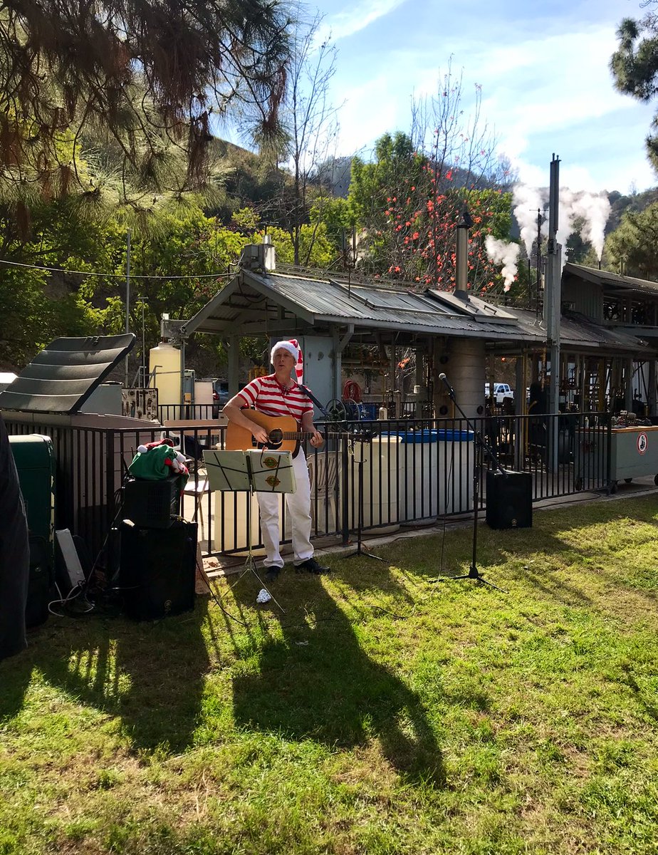 heartdisney10's tweet photo. Today marks 6 months that Walt Disneyβs Carolwood Barn has remained closed due to Covid.
I miss the beautiful energy of this place. The visitors and volunteers are so friendly and kind. A day guaranteed to make one smile. β€οΈ
#WaltsBarn #WaltDisney https://t.co/PY3elyZTpp