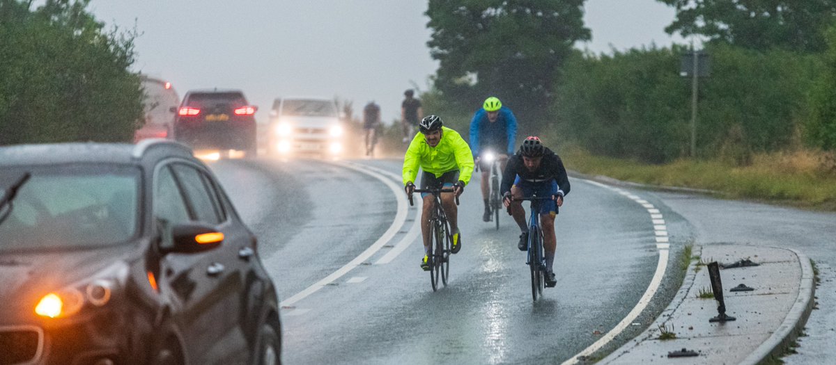 lincolninphoto's tweet image. RT: Incredible effort @carlstubbs92 and @WillTaylorr_92 of @LindumCC today. Over 300km in horrendous conditions for @MindCharity and @StBarnabasLinc. Please donate if you can - these boys deserve every single penny.
justgiving.com/crowdfunding/c… #ChaseTheSun ☀️🚴‍♂️