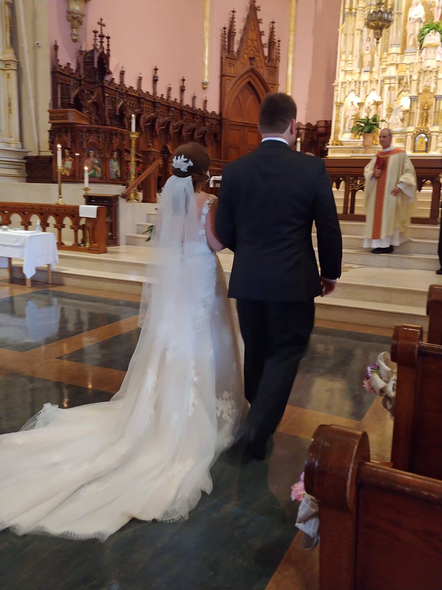 CourtV117's tweet photo. Yesterday I felt like a princess marrying my handsome prince💕 👰🏻💒 This man is my whole world and I am so incredibly blessed to be able to call him my husband!!! 🥰 #MissToMrs #blushingbride #inlove #justmarried #maggiesottero #catholicwedding   #birchweddingcake #weddingday https://t.co/e2wCy6hIFB