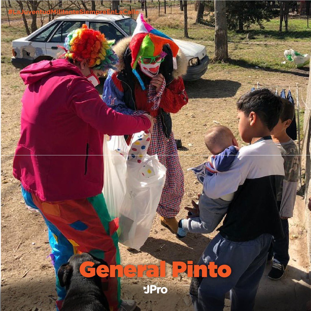 JProArg's tweet photo. #LaJuventudMilitanteSiempreEnLaCalle en cada rincón del país, junto a cada niño en su día.
¡Feliz día del Niño! https://t.co/UTRLgFQsQT