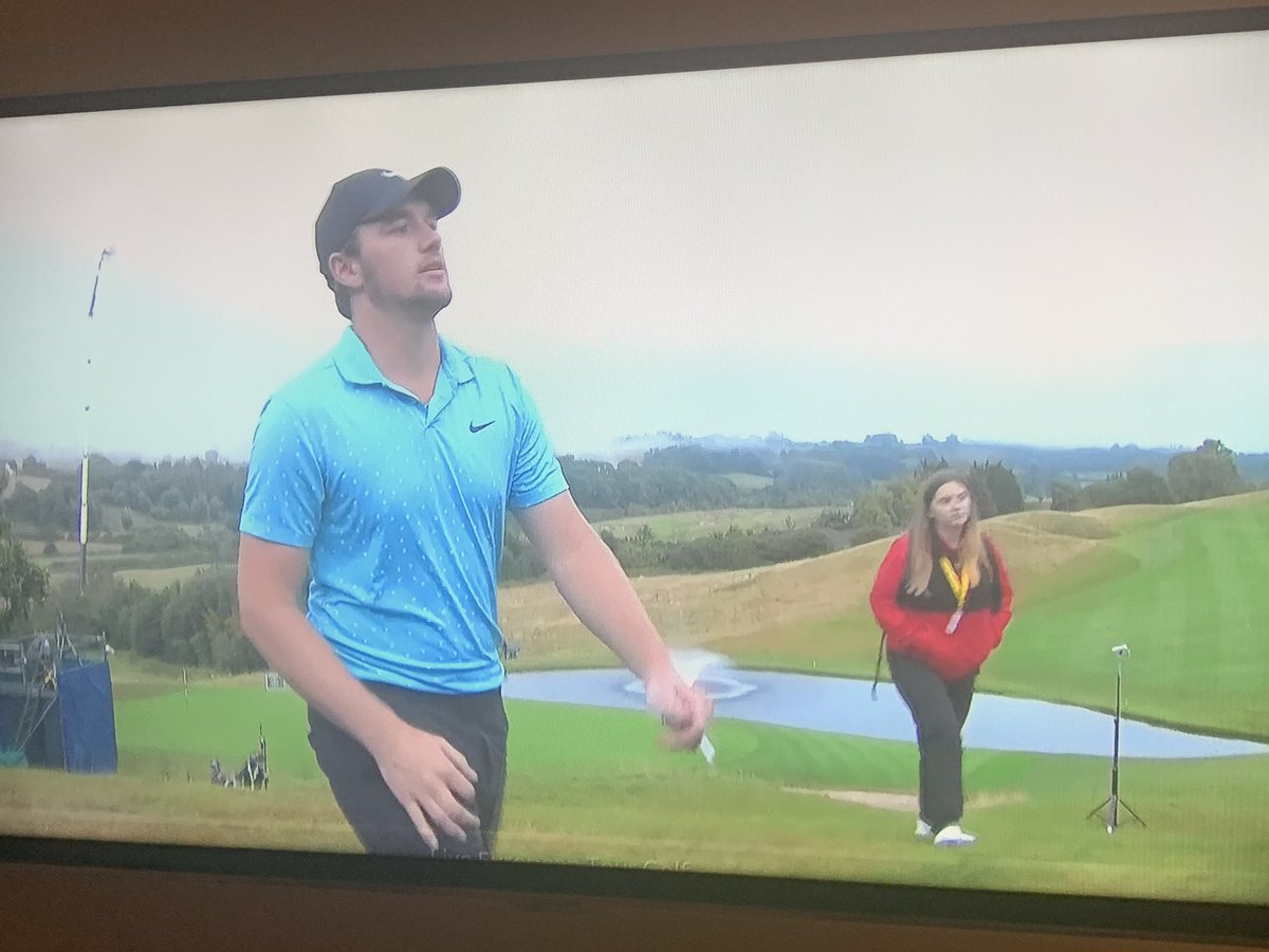 What a fabulous 4 days volunteering @EuropeanTour <a href="/TheCelticManor/">Celtic Manor Resort</a> to follow &amp; watch amazing golfers has been memorable &amp; to see myself on <a href="/SkySportsGolf/">Sky Sports Golf</a> too🤣 congratulations Sam you were great to follow👏😊
