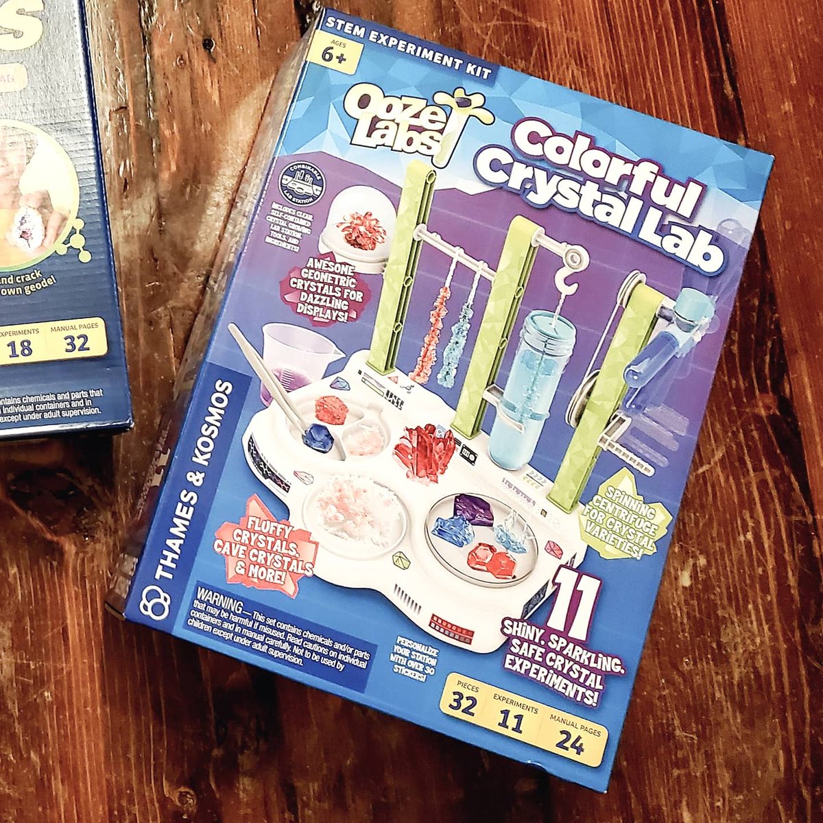 meredithspidel's tweet image. Making our own fun at home has never been more important. Throw in a bit of science ed &amp;amp; pretty crystals = SCORE! AD 🧪🧫

These cool new @ThamesAndKosmos kits give my kids something to do together &amp;amp; they LOVE watching their #crystals grow! 

#scienceexperimentsforkids #noscreens