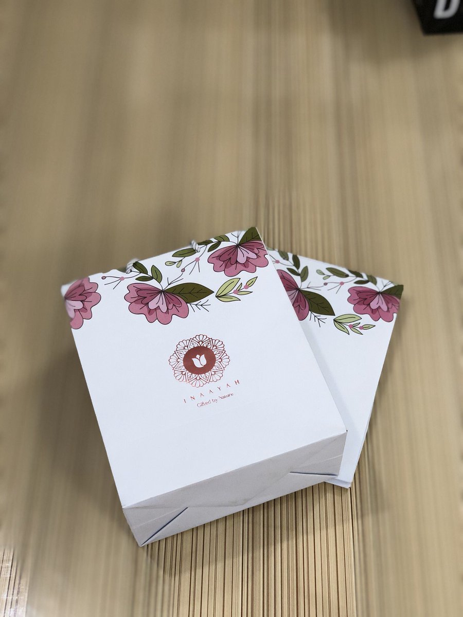 pinpoint_press's tweet photo. Foiled paper bags 
-
Upgrade your brand with a unique paper bag 
-

Let your customers advertise for you with personalised printed carrier bags. Available in various sizes with minimum order quantities of 100 bags with free thank you cards

DM or call 09016969577 https://t.co/OJeKoP5JYr