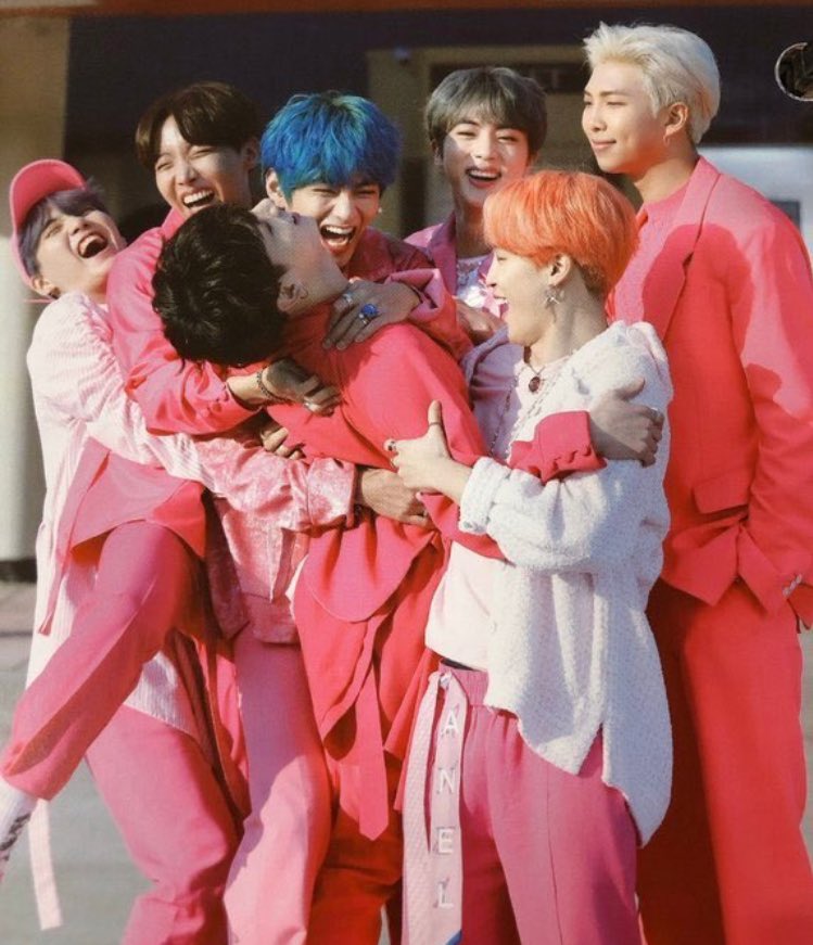 end of thread!!  pls know that namjoon is the best, most kindest, and nicest leader out there and has the highest level of patience. he loves the members endlessly.