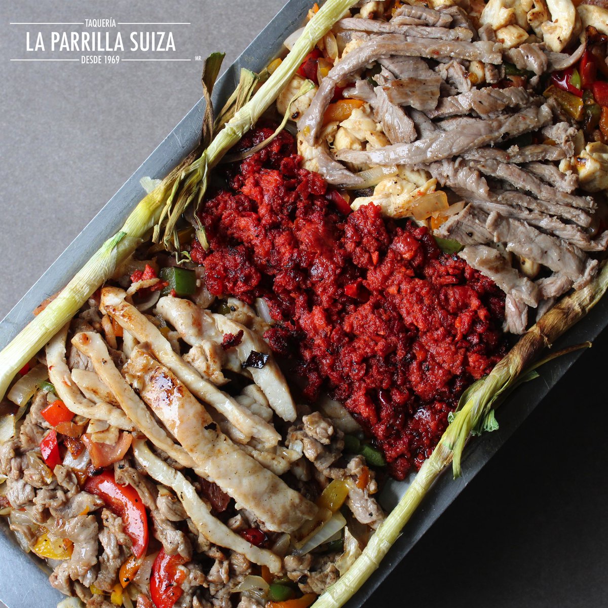 Si tu fuerte no es prender el carbón, ¡el de nosotros sí! Llámanos y recoge en el restaurante o pídenos por @UberEats_mex y <a href="/RappiMexico/">Rappi México</a> y ten un domingo de parrillada 🌮