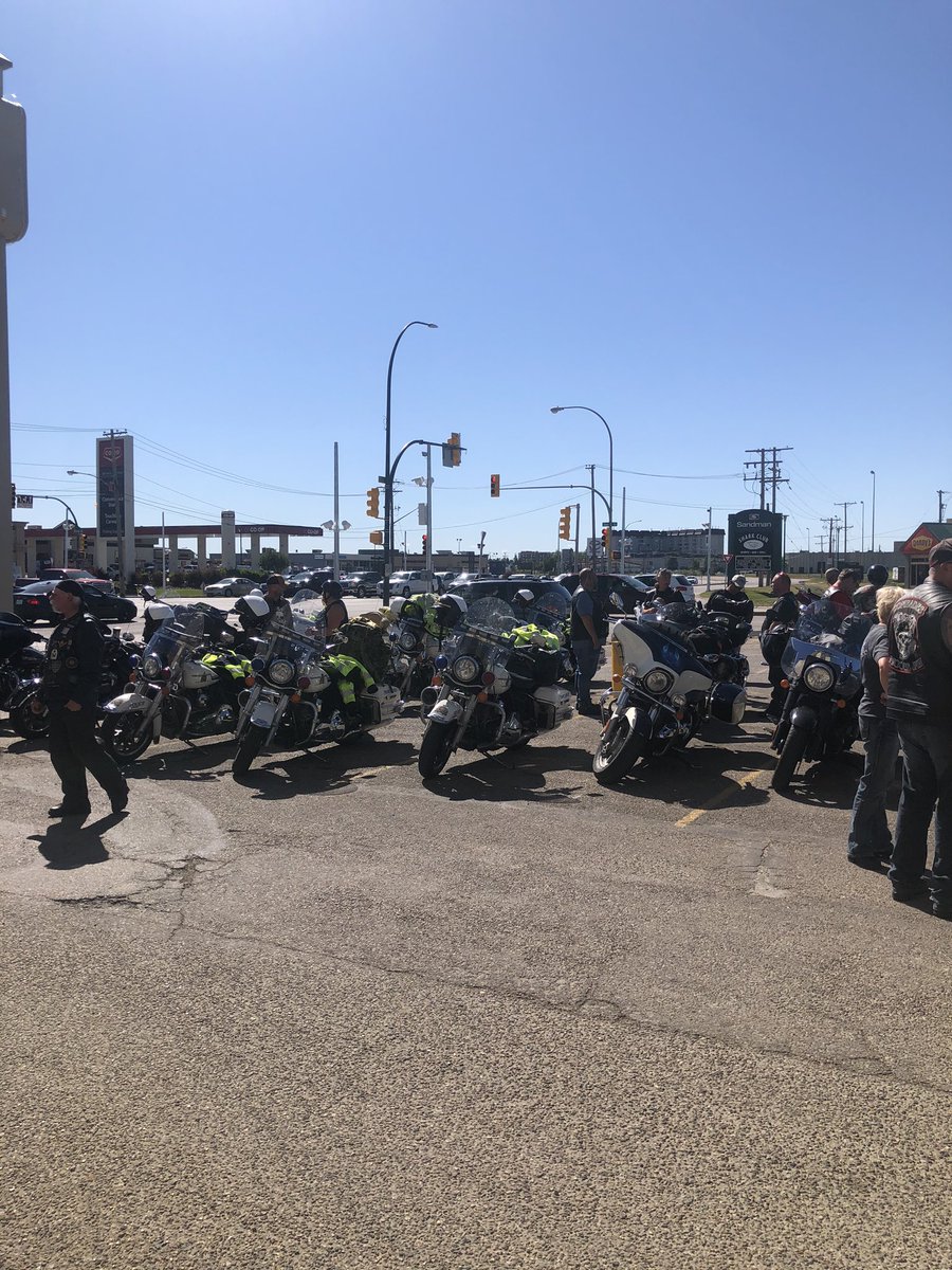 ImrgSaskPrairie's tweet photo. The Saskatoon crew rode with the @rollingbarrage to Saskatoon #PTSD https://t.co/WFOpzqYLFr