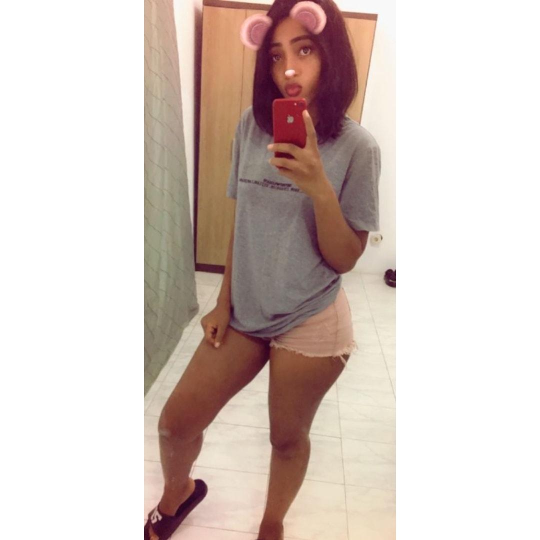 fumo_rose's tweet photo. The man who doesn't know what he wants, should not be entertained
#trulymadlydeeply https://t.co/HxZYh2JjrF