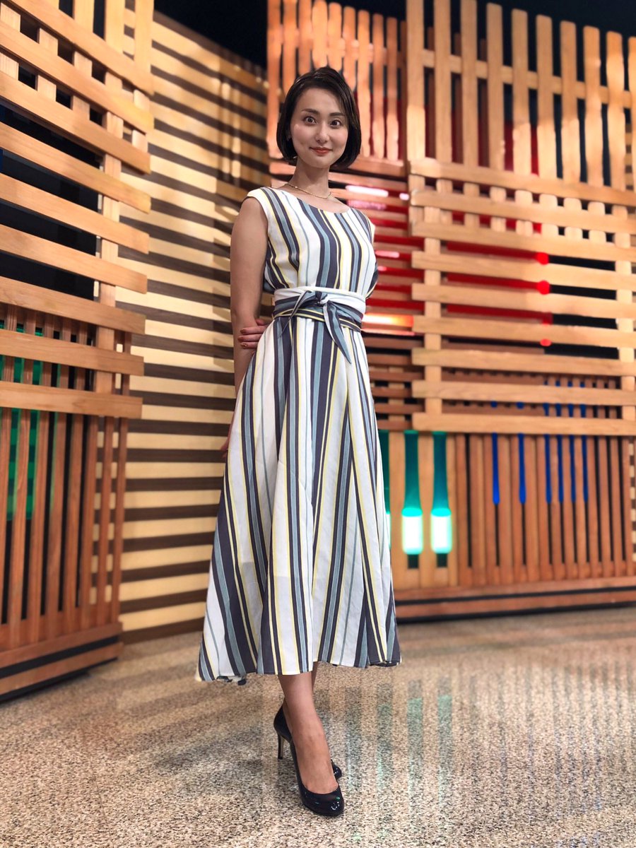 RisaKato's tweet image. 今回の本間アナの衣装は…

#Respec のワンピース
@ayu1121 のピアス
@osewaya のネックレス

でした。