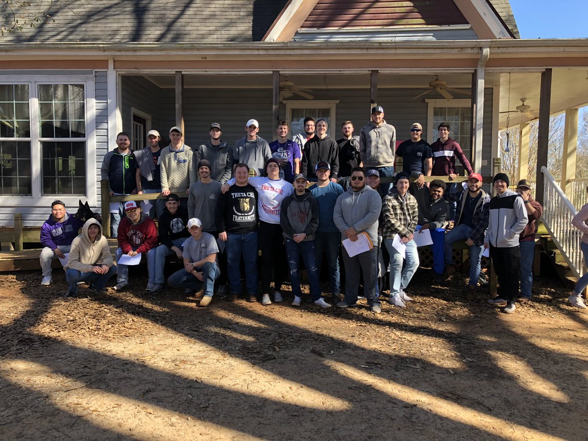 The Brothers of Theta Chi would like to welcome everyone back to campus! We would like to wish you all good luck this semester and hope everyone stays healthy. If you are interested in rushing the fall semester contact our Rush Chair Logan Frazier at 903-495-5894.
#rushθχ #sfa24