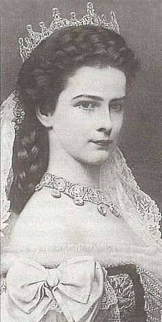 Her hair was so long and heavy that she often complained that the weight of the elaborate double braids and pins gave her headaches. Her hairdresser, Franziska Feifalik, was originally a stage hairdresser at the Wiener Burgtheater.