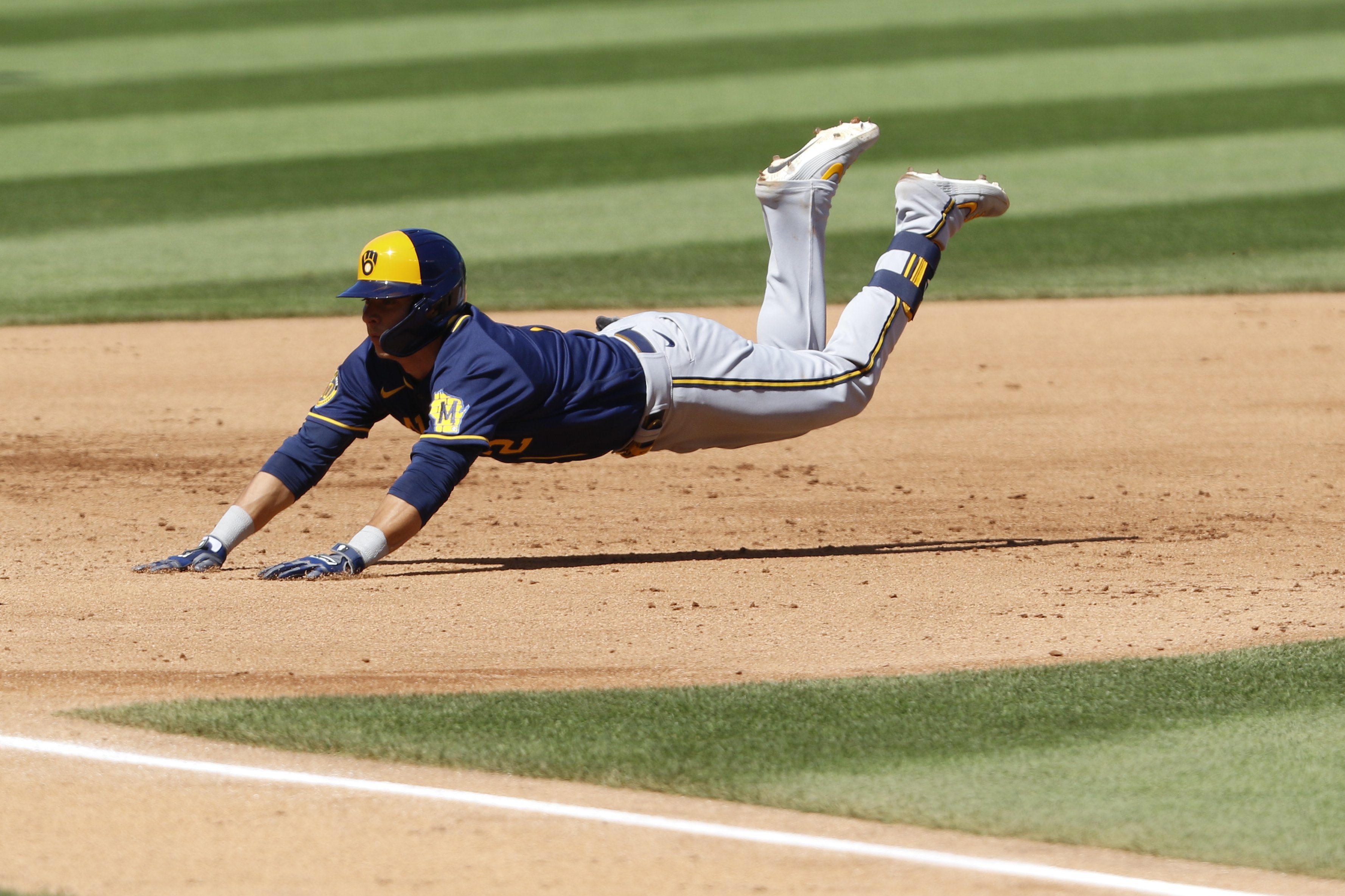 Luis Urías, Milwaukee Brewers