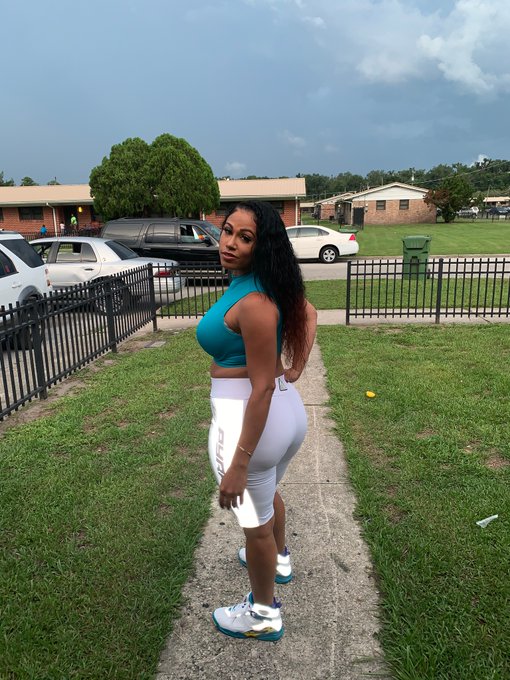 Me everyday vs me on my onlyfans 😛😝 https://t.co/1A6ZbNjkhU