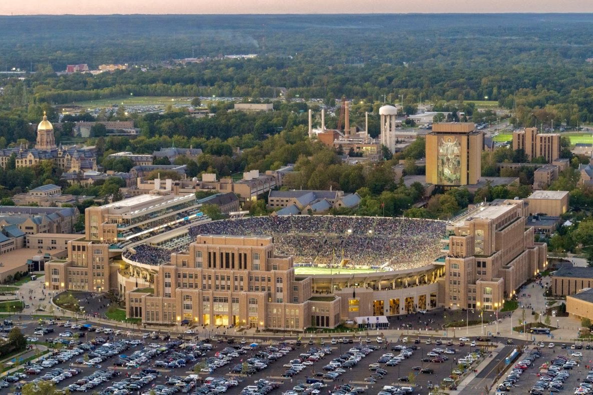 Amazing Colleges tweet media