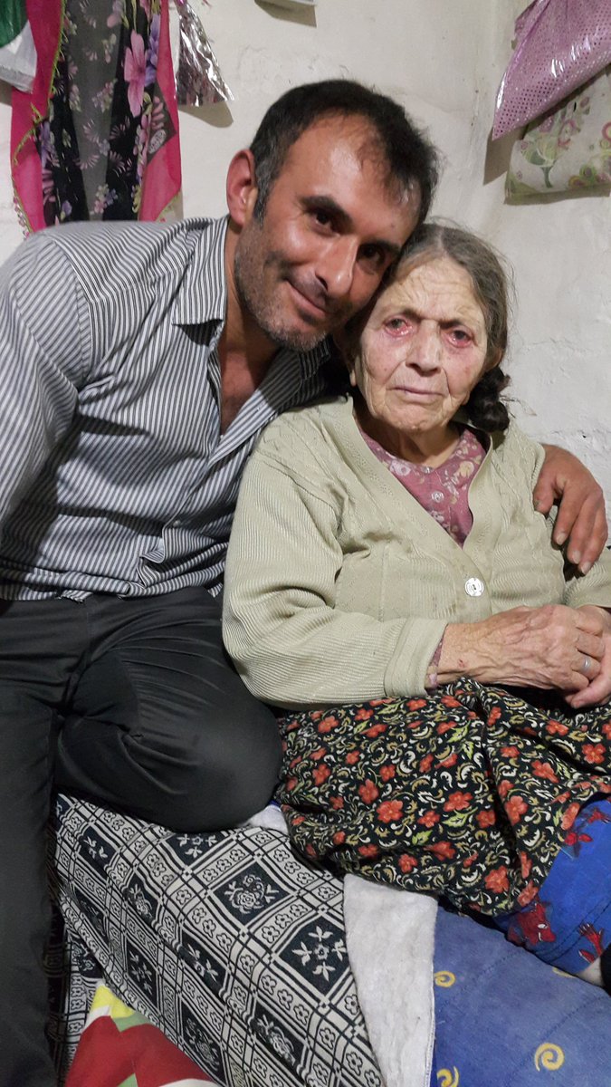 79_ozen's tweet photo. Degerli büyüğüm annem kayinvalidemi kaybettik Allâh rahmet eylesin mekanı cennet olsun https://t.co/8CeVb155Gk