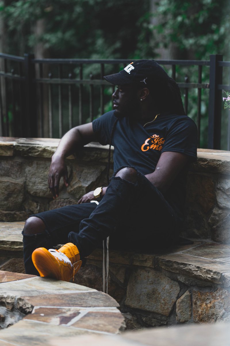 dakidemm's tweet image. New merch on the way!!