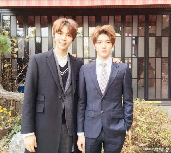 Johnny being the only member who came to taeyong's graduation AND his sister's wedding