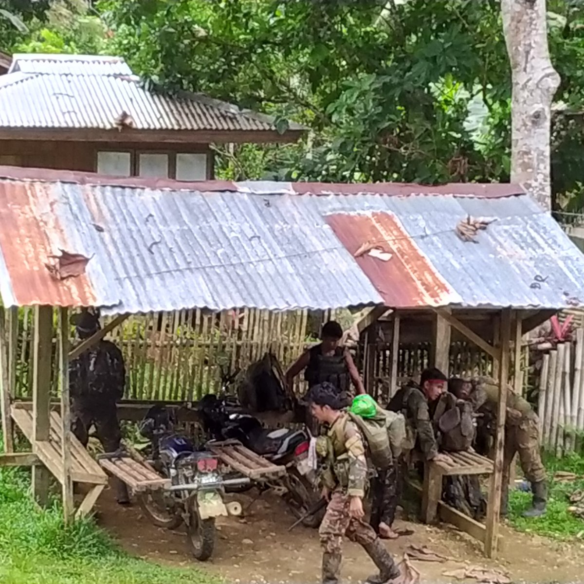 PRESS RELEASE | Military encampment deprives Lumad youth of alternative education amid the pandemic

Read more: bit.ly/2Y5dDmA

via: <a href="/savelumadschool/">Save Our Schools Network</a> (SOS) Caraga