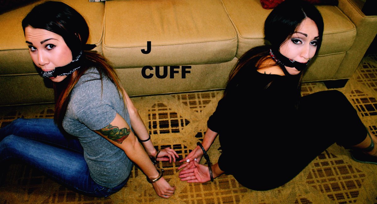 JCuff10's tweet photo. Cuffed + gagged back to back. #bondage #gagged #cleavegag #cleavegagged #handcuffed #handcuffs #cuffs #cuffed #DiD #damselindistress #gagthem #gaggedmouth #mouthgags #gaggedtight #tightgags #chainedup #ShutThemUp #knottedcleavegags #doublegagged https://t.co/UhT6QnSERb