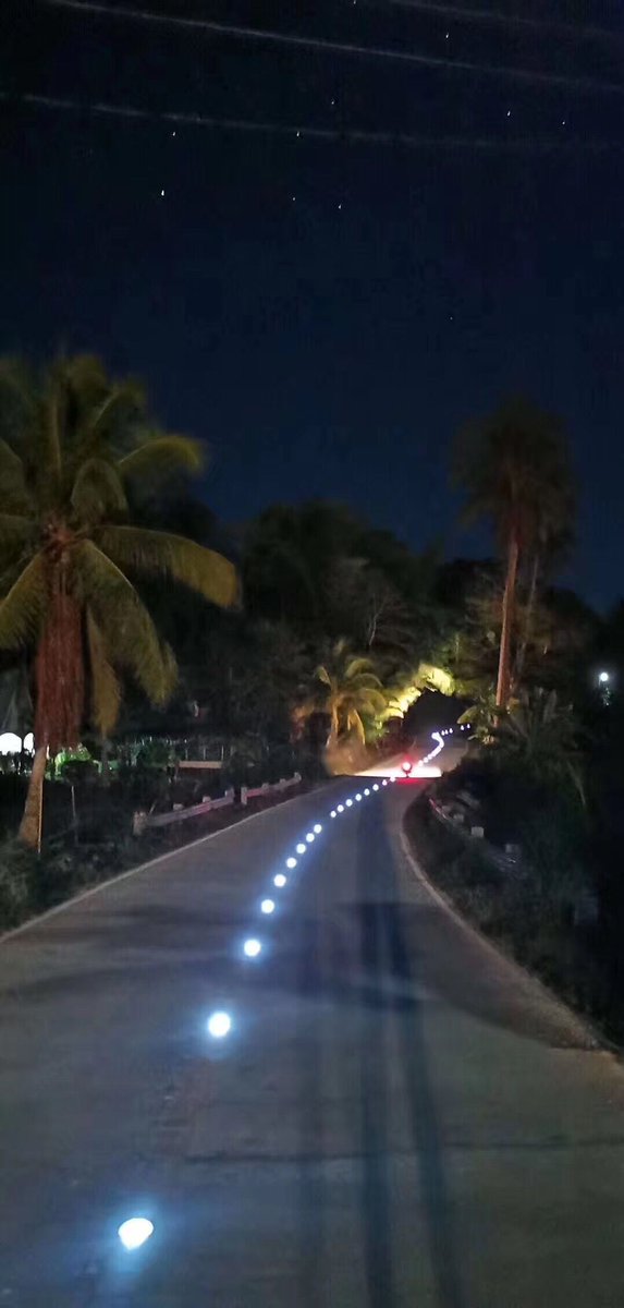 HeSales2's tweet photo. Embedded solar road stud in philippines project. https://t.co/fGIorF0HPF