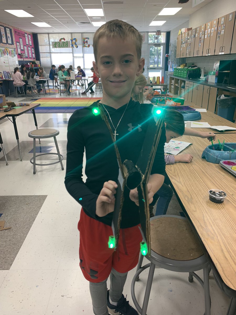 MaxianKim's tweet photo. #aftdoesntspeakforme I cannot wait to be back in the classroom with my kiddos!  I feel safe AND and our campus gave options.  We are Sampson and we do what’s best for children!  #CyFairISD https://t.co/jkFZaD1HIl