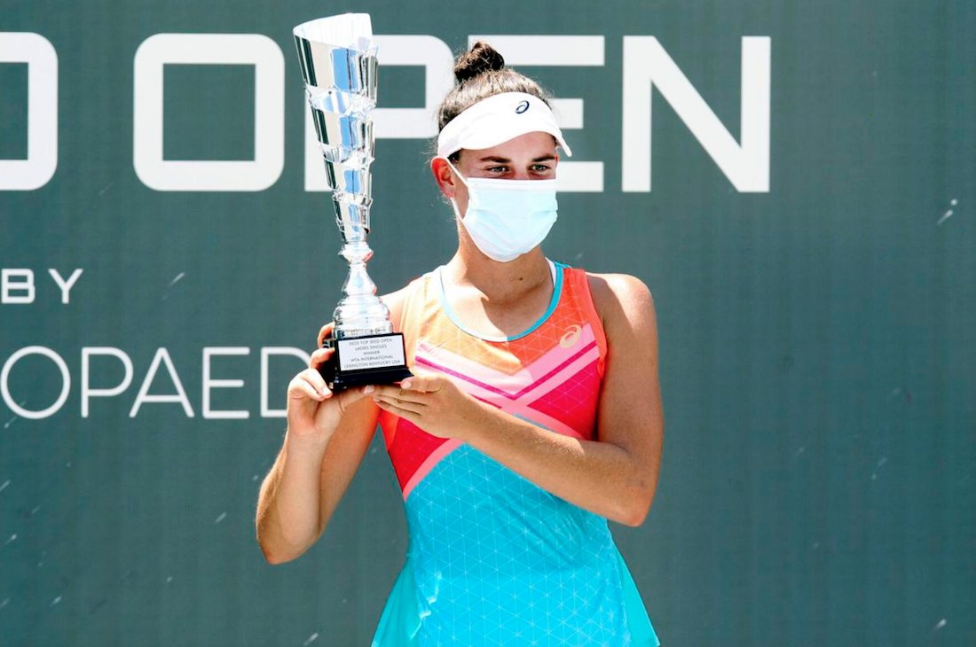 BreakPointPod's tweet photo. At #TSOpenLex, it's a first-ever singles title for Jennifer Brady! 🏆
She downed Jil Teichmann 6-3 6-4.
#BreakPointPod #Tennis https://t.co/o74fUjF3yL