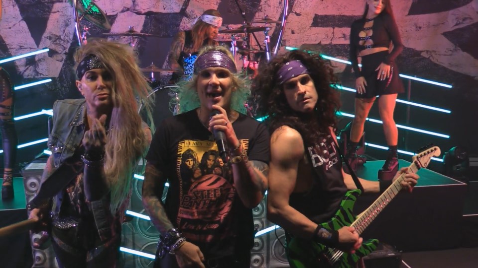 dragonslayerkah's tweet photo. I freaking love these weirdos! Quarantine would be so much worse without @Steel_Panther ❤💙💚💜
#steelpanther #fantherparty #livestream #round2 #rockdowninthelockdown #monsterenergy #whatdayisit https://t.co/sshbIHSvzP