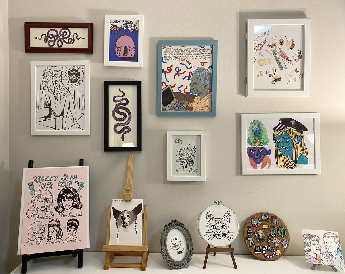 sizzlefruit's tweet photo. Finally finished hanging up my lil office gallery wall. Feels good to get some long overdue items checked off the list. #nestingmode https://t.co/PfF9S6va93