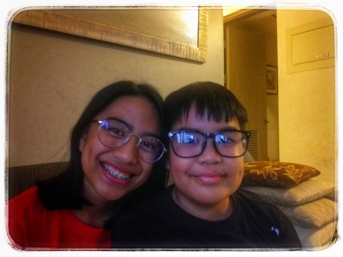shokariola's tweet photo. They're off to online school on a cloudy Monday morning. Need eye protection more than ever. Great glasses. Thank you Ces.
#cestyle
#PeculiarGlasses
#NerdOn https://t.co/OL8rcwkXdl