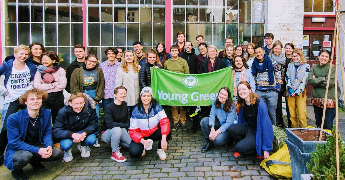 The very next weekend, we're delivering a three-day intensive activist training course for the new cohort of 30 under 30 (after having whittled down the candidates from 250+ submissions!)Huge props to  @TreenaSib for some unbelievable organising skills on this one 