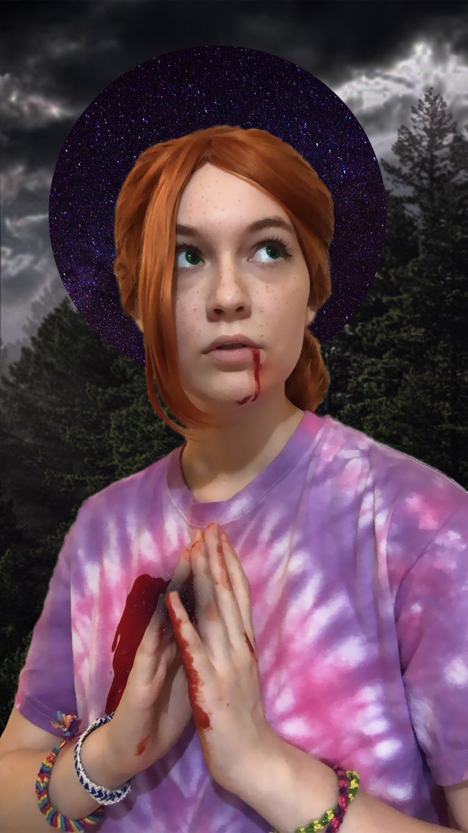 magictaako's tweet photo. saint kristen applebees!! it was my day off so i FINALLY got to play around w some fake blood :D @agbeardsley @dimension20show #fantasyhigh #dimension20 https://t.co/IGvpQd4b2f