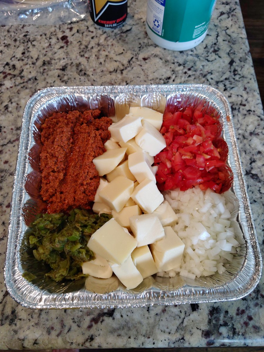 VMsanity's tweet image. Did smoked queso with chorizo and hatch green chilies on the BGE today. Turned out amazing! Before and after pics.