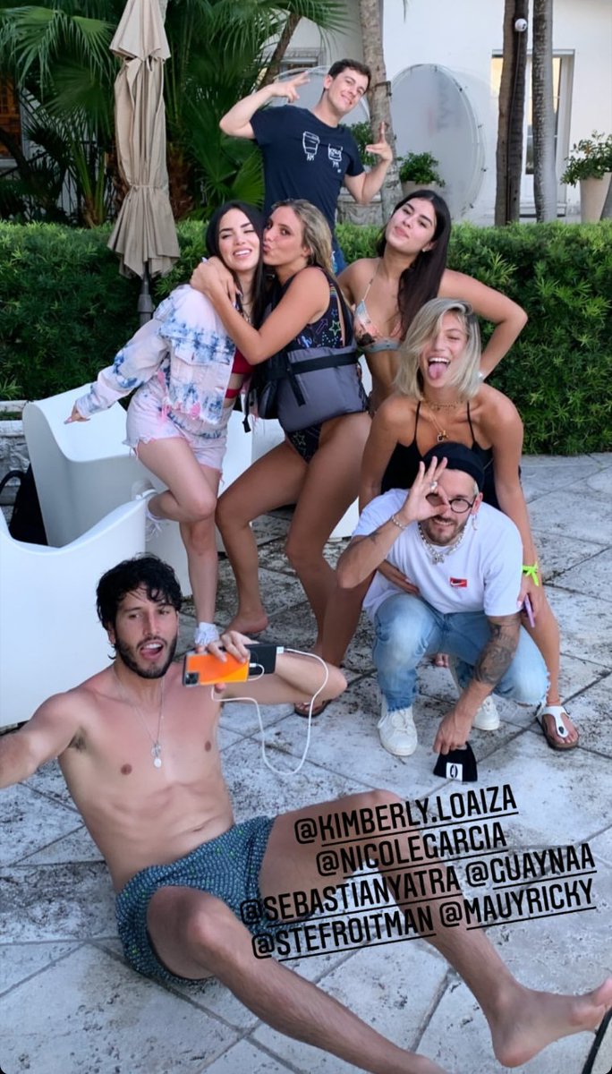 Latino Gang tweet media