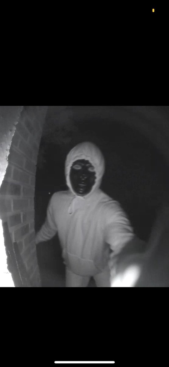 newman_bryson's tweet photo. Does anyone know who this is? They put black tape on our doorbell last night at 2:17am with a white sweatshirt who ties there sweatshirt like shoes. https://t.co/jT6ZosUZvh