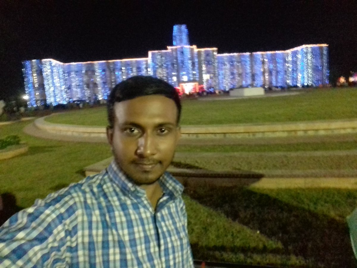 IamSohanuzzaman's tweet photo. 10th Convocation of University of Rajshahi https://t.co/URHlleHyqq