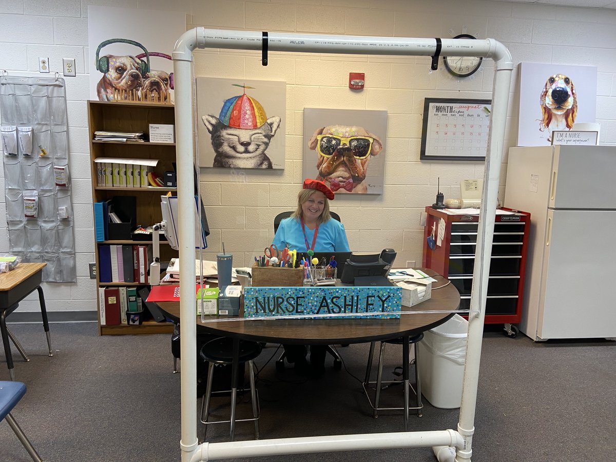 RBESRockets's tweet photo. RBES held our first virtual school assembly on Friday! Classrooms met via Google Meet which was a great Rockets Way Solution! #socialdistancingcantstopus #therocketsway #schoolspirit https://t.co/nukU8gQOap