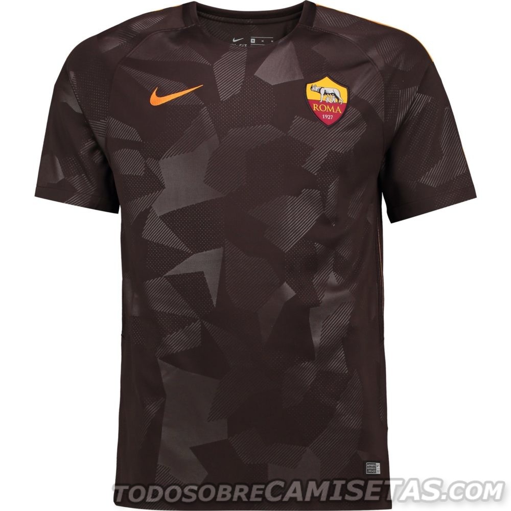 El tercer kit constaba de una camiseta en dos tonos de marron y pequeños detalles en naranja.Esta camiseta usaba el template global de nike en esa temporada.