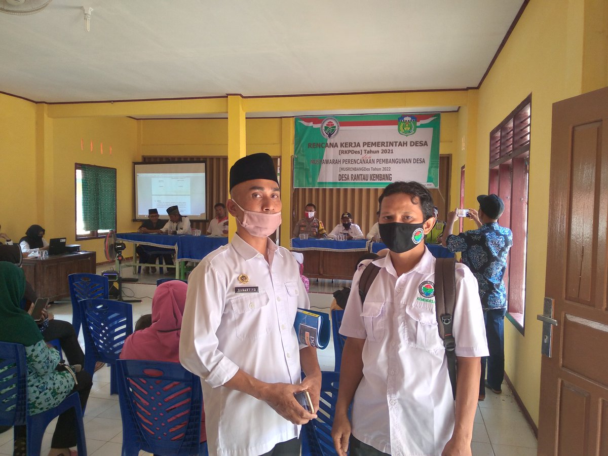 Agusselamet7's tweet photo. #DesaMajuIndonesiaMaju
@jokowi
@halimiskandarnu
@answsanusi
@malik-haramain
@imansyukri
@taufikmajid71
@fahrilabalado
@Tppkemendes
@kemenDesa https://t.co/F1qkRNXbjK