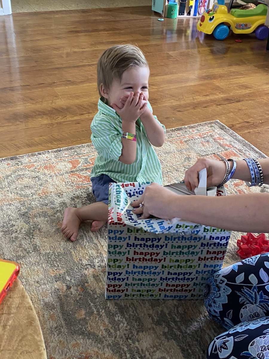 VicsGotsecrets's tweet photo. Happy 2nd Birthday to the sweetest Godson there is! Time flies fast when you’re having fun 💙 I hope you always want “big hugs” because your madrina has BIG LOVE for you xoxo My friends did so good 😉 #TwoBestFriendsAndABaby #HotParentsHotGodparents https://t.co/2GLcXkoO5c