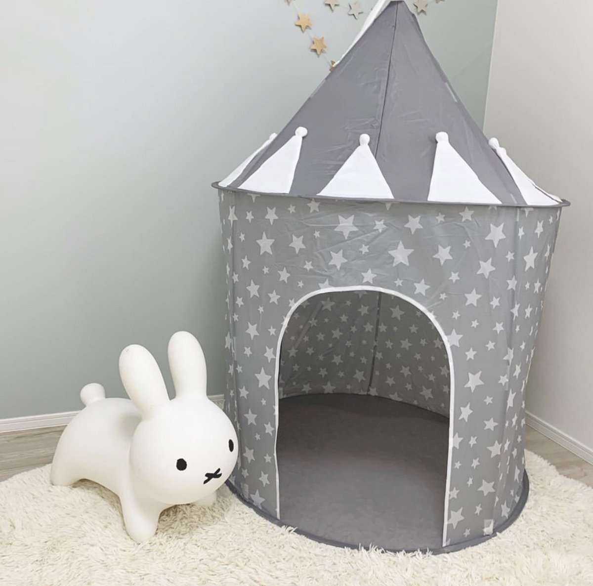 mams_mart's tweet photo. モニターキャンペーンご当選者様にご紹介いただきました😆
かわいい子供部屋にぴったりなキッズテント⭐️

ご購入はマムズ・マート楽天市場店から！
https://t.co/fiJB7soqz0
#マムズマート #楽天市場 #キッズテント #モニターモデル #当選報告 https://t.co/ZtzR4CE7aG