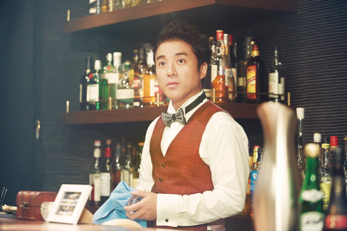 #映画ヲタ恋 円盤発売まであと2日ッ‼️

🍸花子の行きつけのバーの歌うマスター（#ムロツヨシ）

円盤PR動画
youtu.be/XehhalAICzc

#高畑充希 #山﨑賢人 #菜々緒 #斎藤工 #賀来賢人 #今田美桜 #若月佑美 #佐藤二朗
#ヲタクに恋は難しい #ヲタ恋 #福田雄一