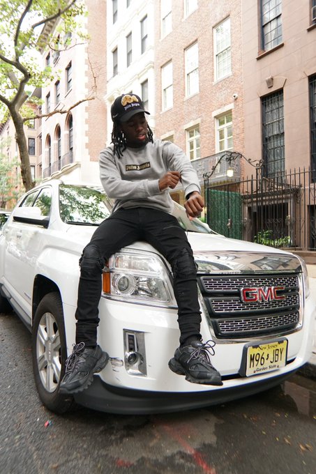 Watch Kai Cenat's leaked NSFW photo on TwXstars