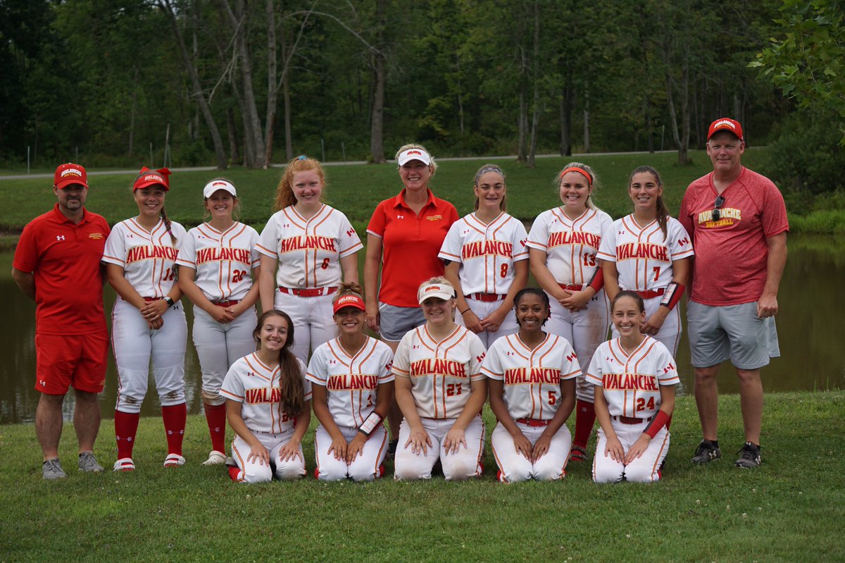 16U- Jacobia ❤️ great season girls! 🥎