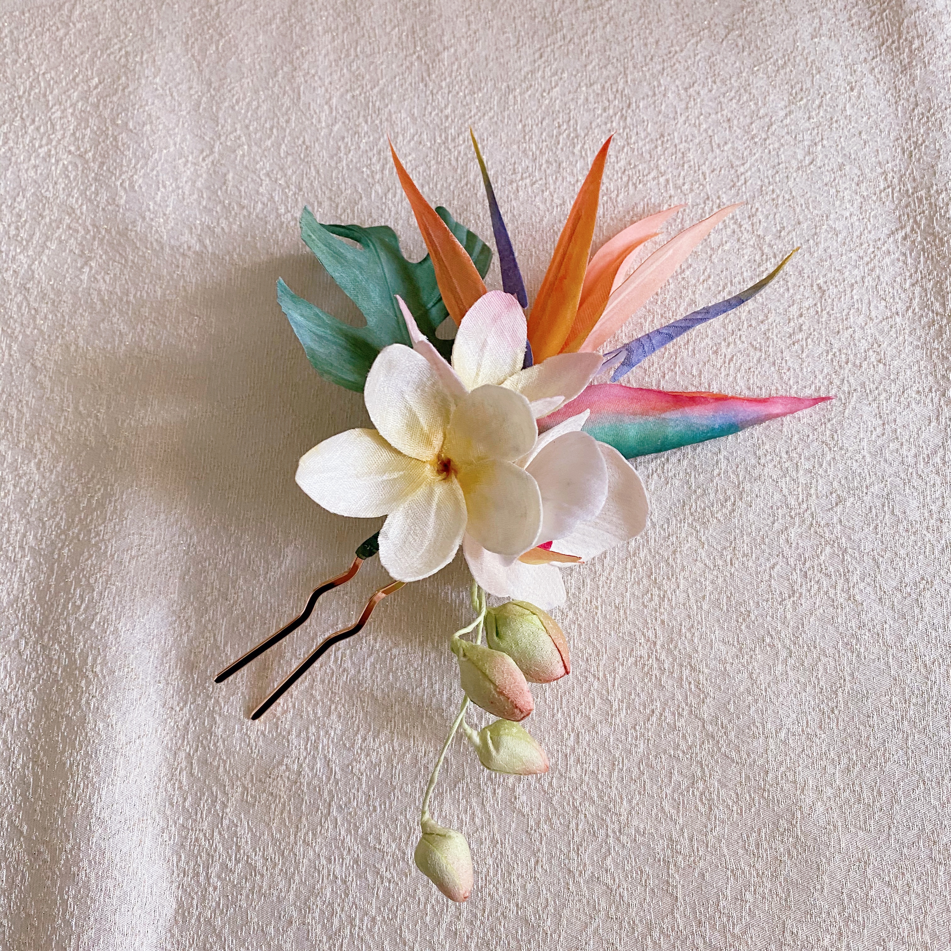 Twitter এ Jacqueswu 造花 布花 ハワイ Hawaii モンステラ 胡蝶蘭 プルメリア ストレリチア 極楽鳥花 簪 かんざし T Co Sivxunuoql ট ইট র